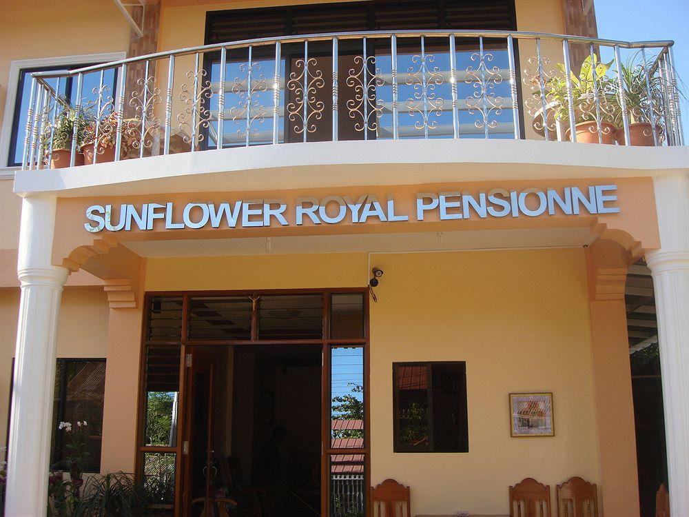 Sunflower Royal Pensionne Puerto Princesa Esterno foto